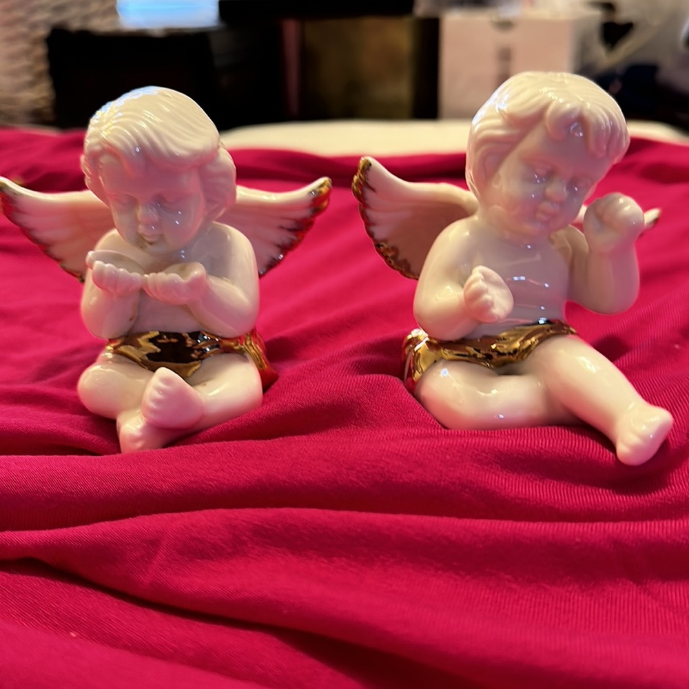 Salt and Pepper Shakers - Cherubs. - Picture 1 of 10